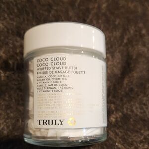 TRULY Coco Cloud Whipped Shave Butter - White and Gold